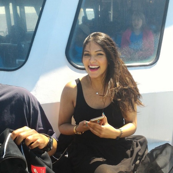 Meet your Posher, Kamalini - Picture 1 of 1